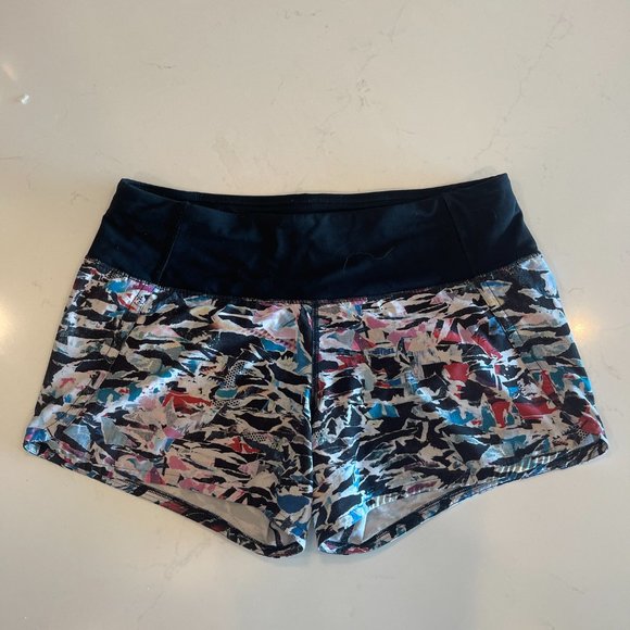 Lululemon Run Times Short II *4" inseam size 4 Culture Clash Multi Black W7AK9S - Picture 3 of 4